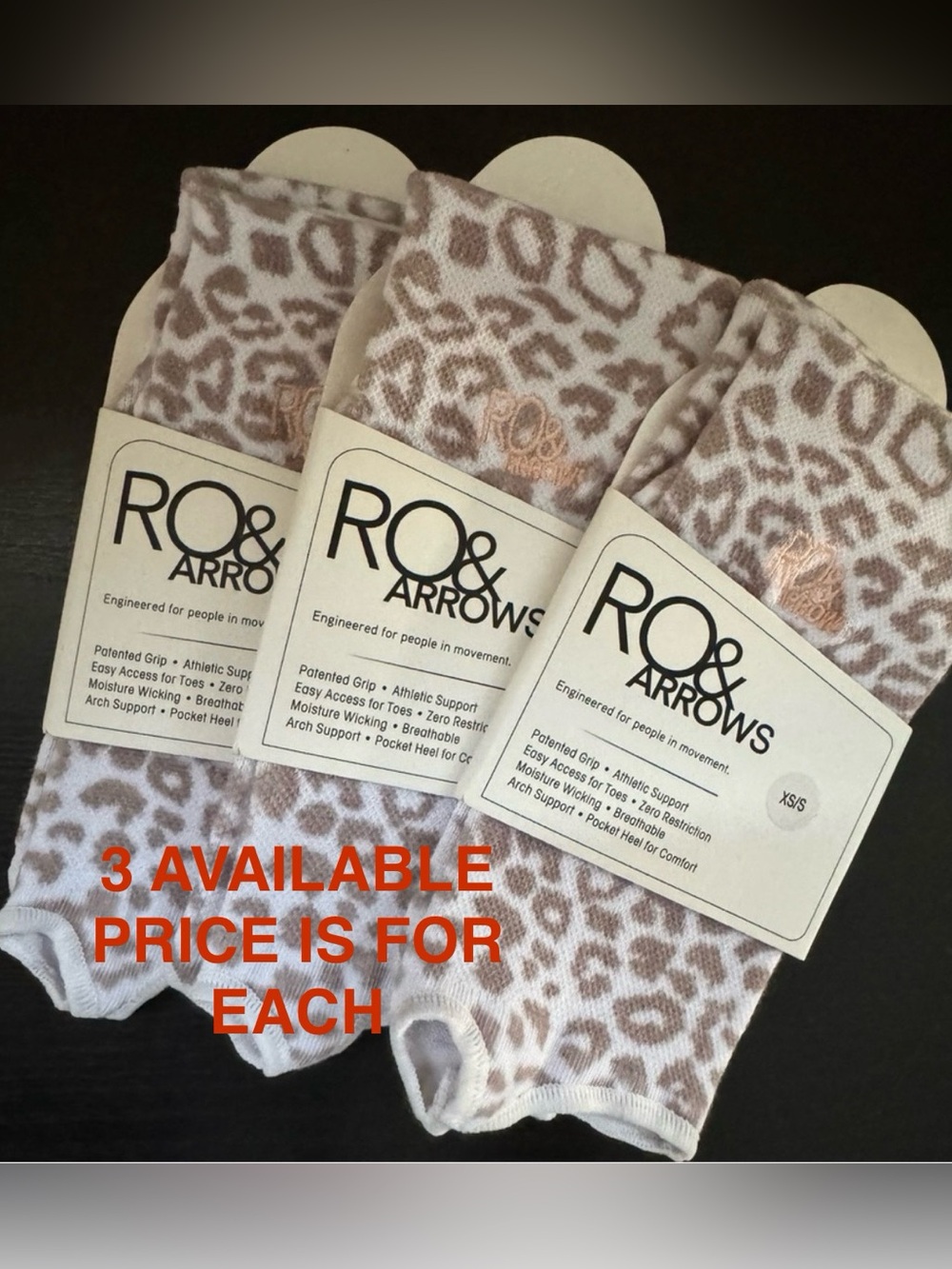 NWT Ro & Arrows Grip Socks Pilates Yoga Workout XS/S 5 - 7 ½